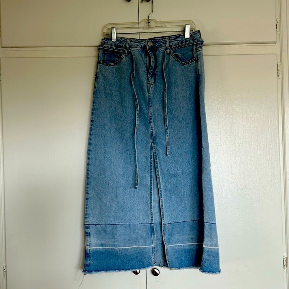 Super cute Habitual Jean skirt!